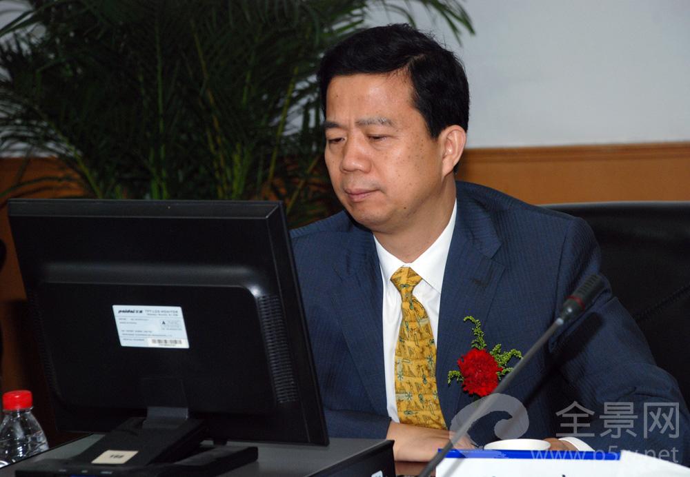 中国长江电力股份有限公司总经理——张诚先生   在回答网上投资者提问