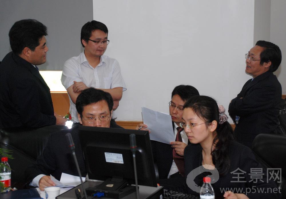 中国长江电力股份有限公司2010年度业绩网上交流会现场图片