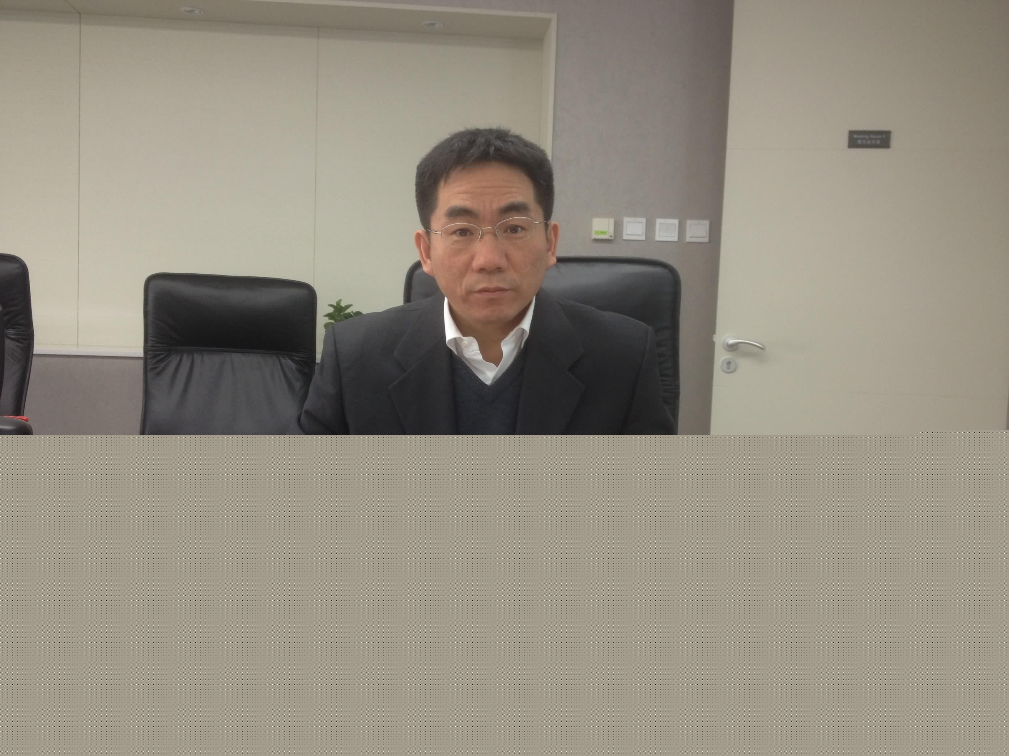 财务总监张明先生